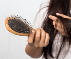 4 tips para tratar la caída de cabello - Raw Apothecary MX